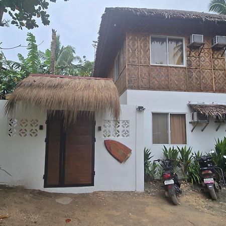 The Broken Board Apartment General Luna  Exterior photo